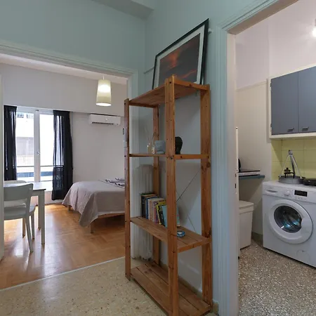 Homy Pagrati Flat 100 Mbps, 12' To Panathenaic Stadium, 5' To Metro Exterior photo
